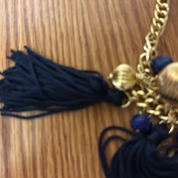Lilly Pulitzer Navy and Gold Tassel necklace NWT - Picture 4 of 7